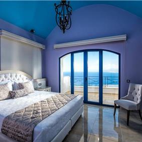 6 bedroom luxury villa with pool near Agia Pelagia, sleeps 12